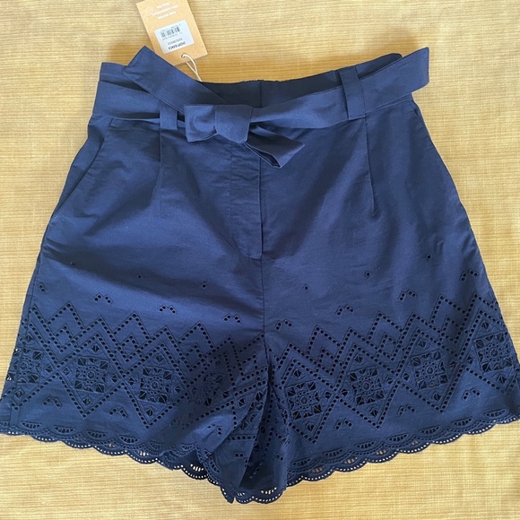NWT - Navy Blue Organic Cotton Eyelet Top & Shorts Set - Size T3 (US8) - Picture 7 of 16